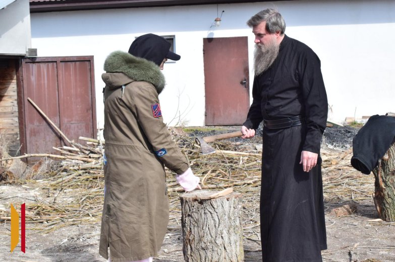 «В этом месте невероятная атмосфера»: в селе Костомарово Подгоренского района начались съемки фильма «Исповедь» с Аристархом Ливановым «В этом месте невероятная атмосфера»: в селе Костомарово Подгоренского района начались съемки фильма «Исповедь» с Аристархом Ливановым