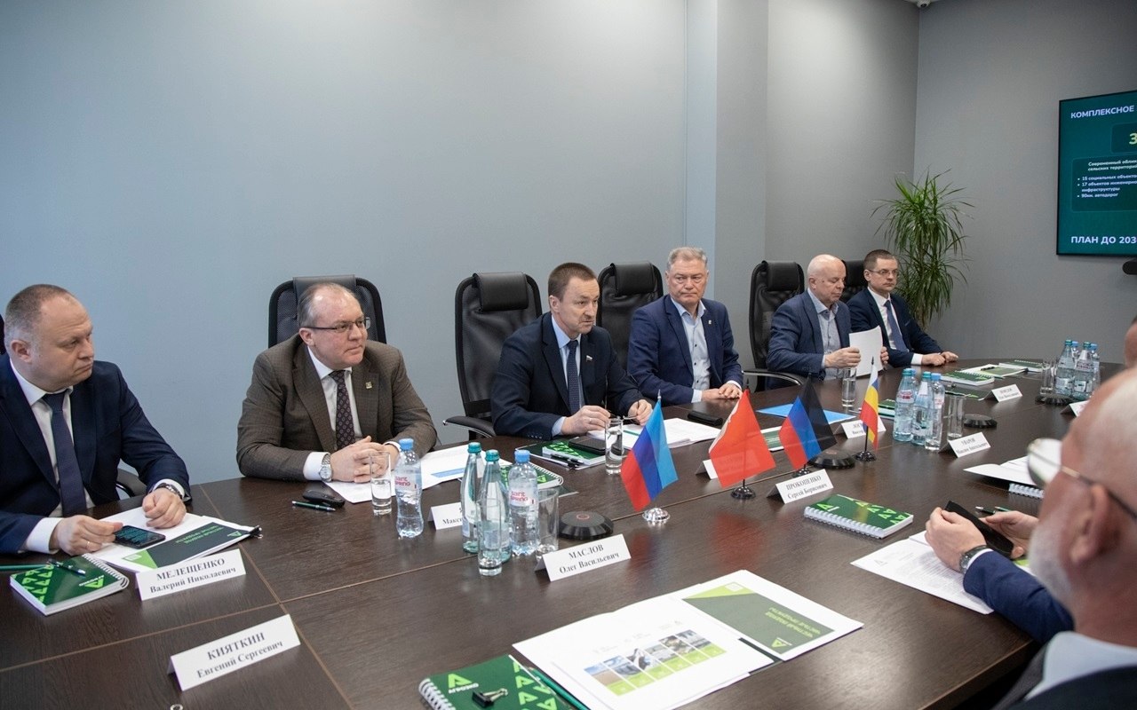 Представители парламентов Содружества «Донбасс» изучили опыт Воронежской области в сфере развития села и АПК
