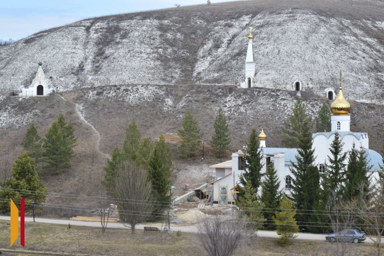 «В этом месте невероятная атмосфера»: в селе Костомарово Подгоренского района начались съемки фильма «Исповедь» с Аристархом Ливановым