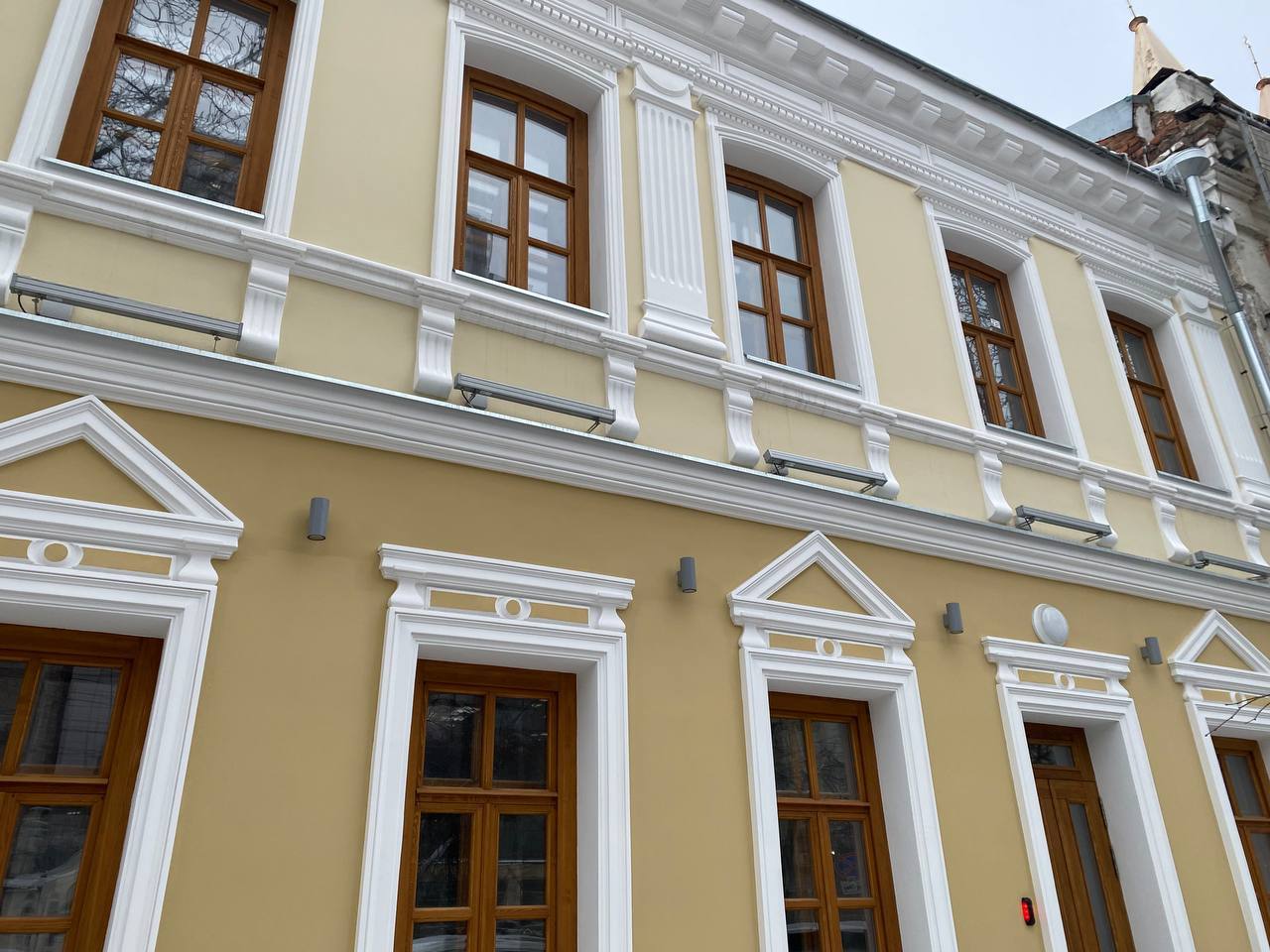 В центре Воронежа отреставрировали «Постоялые дворы Гончарова» В центре Воронежа отреставрировали «Постоялые дворы Гончарова»