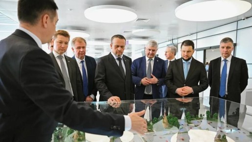 Глава Минтранса РФ Андрей Никитин осмотрел транспортную инфраструктуру в Воронеже