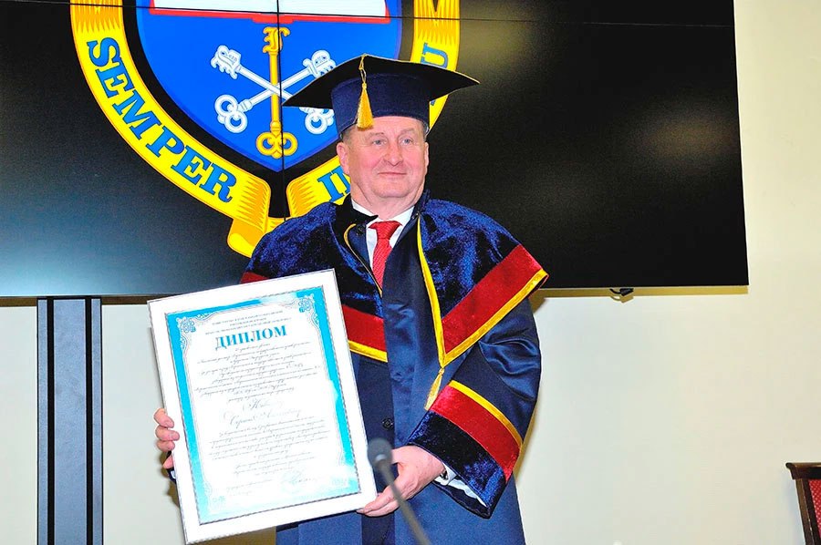 Кардиохирург Сергей Ковалев стал почетным доктором ВГУ