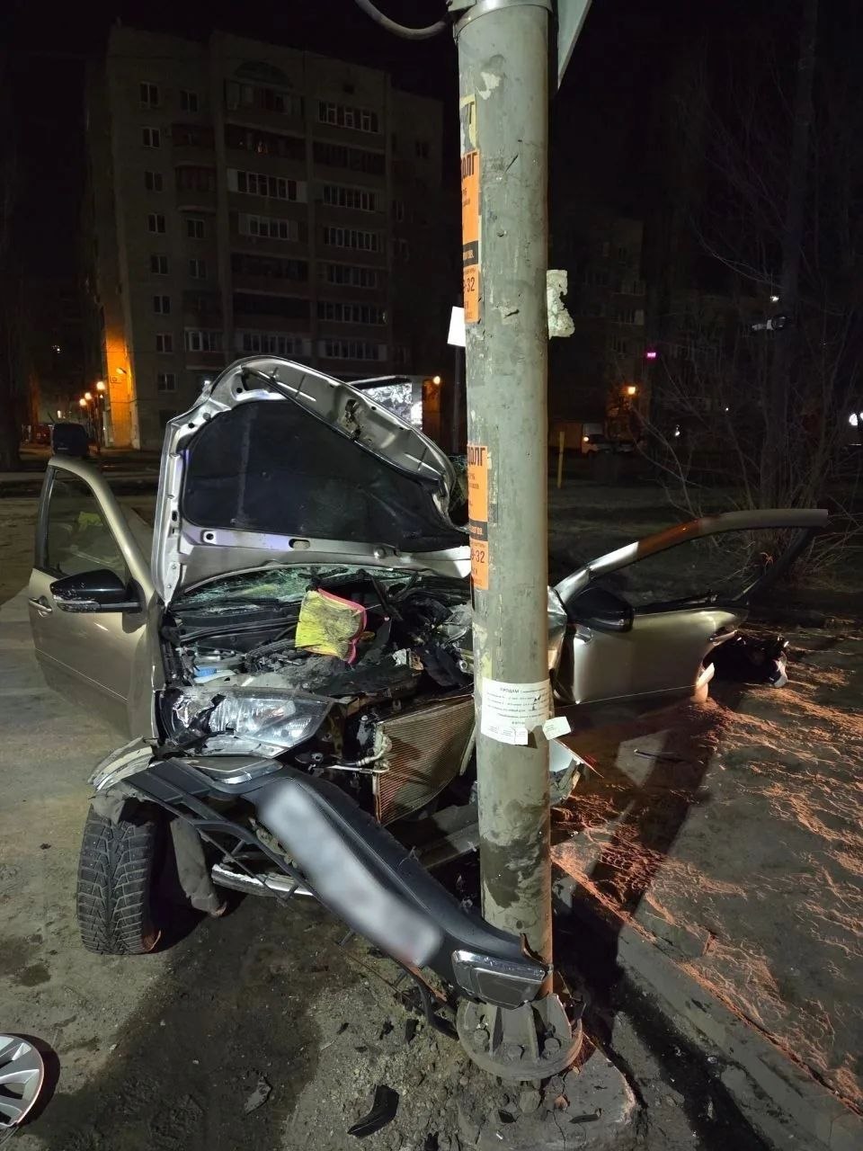 В Воронеже сотрудники полиции устанавливают обстоятельства ДТП, в котором погиб водитель