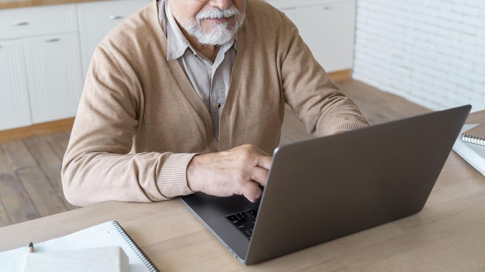 ����������, �������������� � ��������� 500 ������, ������ ������� 40 ����� � ������