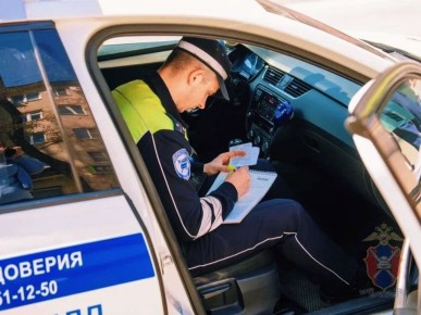 Водитель «тонированного» автомобиля повторно попал в поле зрения сотрудников Госавтоинспекции