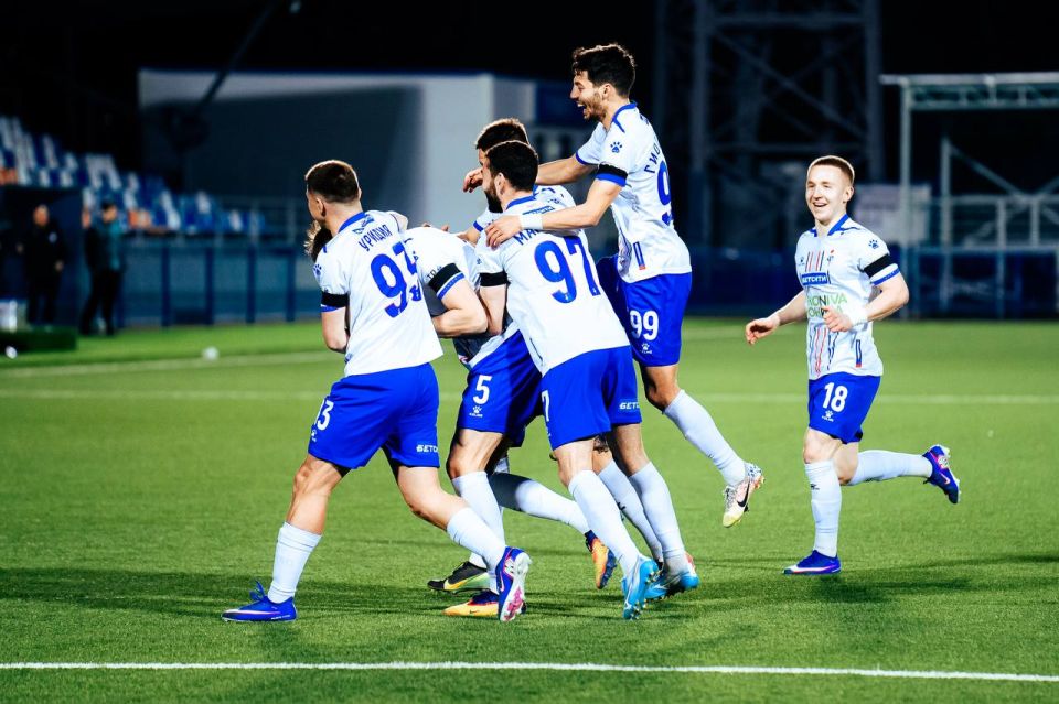 ����������� "�����" ������� "����������" � �����������