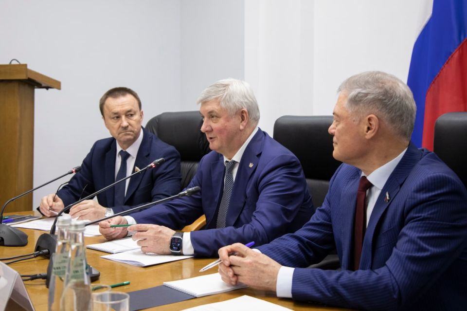 ��������� �����: �������� ���������� ������ � ����������� ��������� ���� ��������� � ��������������� ������������� ������� � ������� ������, ���� � ����