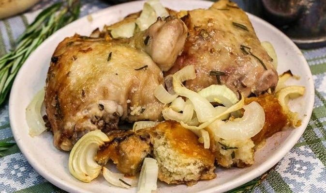 Запеченная курица с хрустящим хлебом: простой рецепт для домашнего ужина