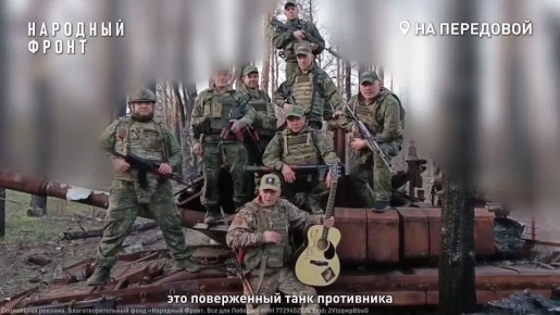 Дед поёт "Звёздочку" на гитаре, переданной НФ, специально для Александра Розенбаума и шлёт ему горячий привет!