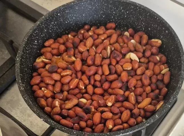 Как правильно жарить арахис: секреты и советы