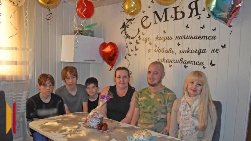 Журналисты РИА «Воронеж» и волонтеры отвезли куличи ветерану СВО