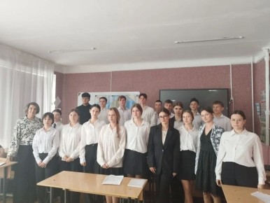 ОТ НОМЕНКЛАТУРЫ — К ПРОСТРАНСТВЕННОМУ МЫШЛЕНИЮ: В ЛУТУГИНО ПРОШЛА ЯРМАРКА МЕТОДИЧЕСКИХ ИДЕЙ ДЛЯ УЧИТЕЛЕЙ ГЕОГРАФИИ