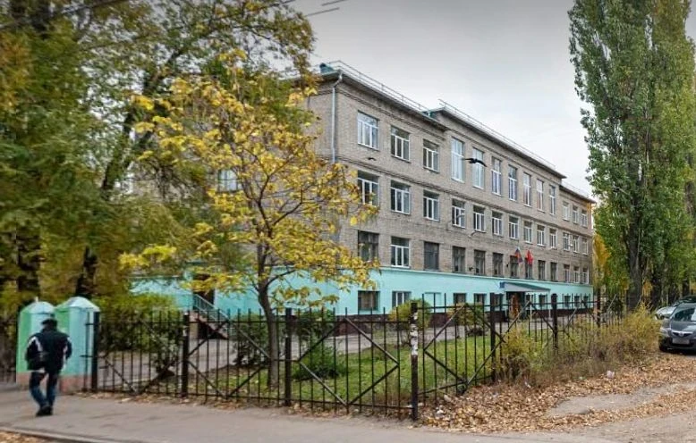 Почти по 130 тыс рублей в месяц получал директор школы на воронежском Машмете Почти по 130 тыс рублей в месяц получал директор школы на воронежском Машмете