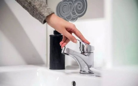 Жителям двух улиц Центрального района Воронежа в пятницу, 16 апреля, на четыре часа отключат холодное водоснабжение