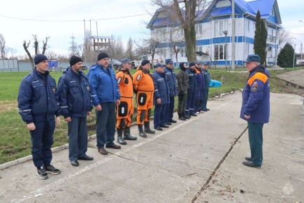 16 апреля на базе Государственной инспекции по маломерным судам Воронежской области состоялось практическое занятие по оказанию помощи тонущему человеку