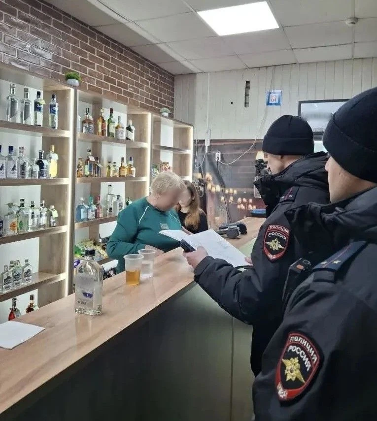 В Воронеже полиция пресекла два факта незаконной продажи алкоголя на территории областного центра В Воронеже полиция пресекла два факта незаконной продажи алкоголя на территории областного центра