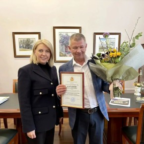 ������� �������� ����������� ������� ���������� ��������� ������-������������� ������ ����� �������� � ��������� ������� ��������� � �������