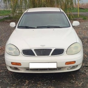 300 �.�. Daewoo Leganza, 1999 �.�