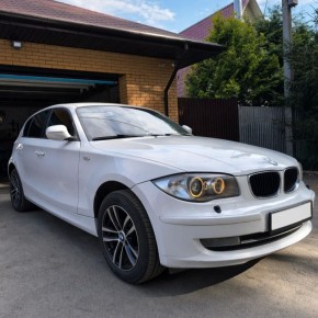 900 �.�. BMW 1 �����, 2011 �.�