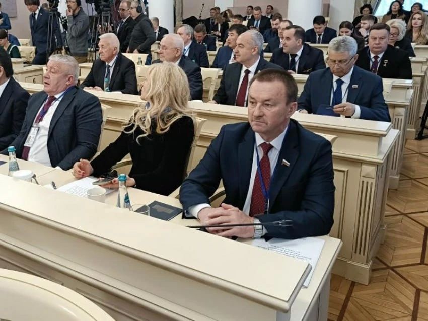 Председатель Воронежской областной Думы Юрий Матузов прокомментировал итоги заседания Президиума Совета законодателей РФ в Санкт-Петербурге