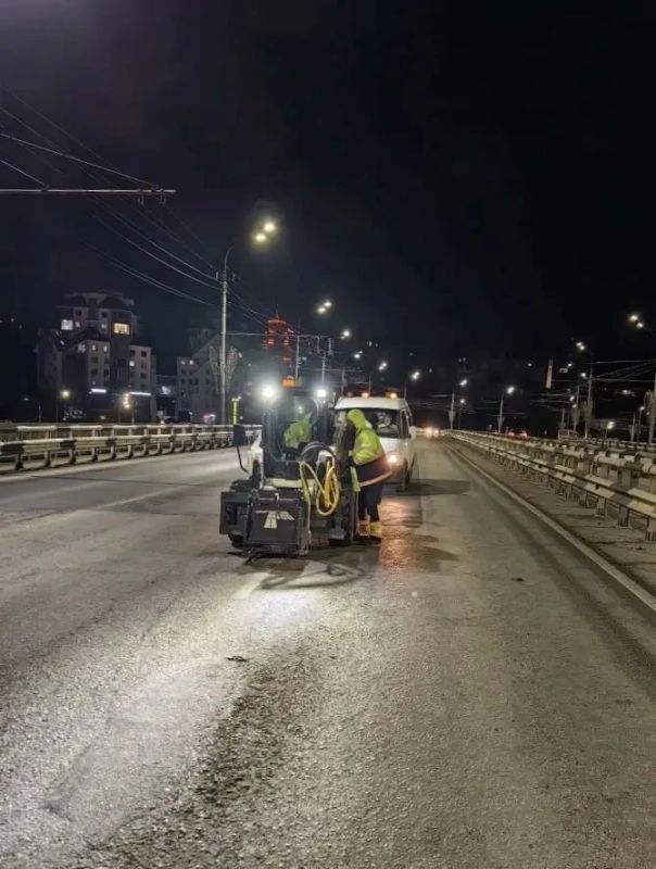 Выполняется обновление разметки на городских улицах
