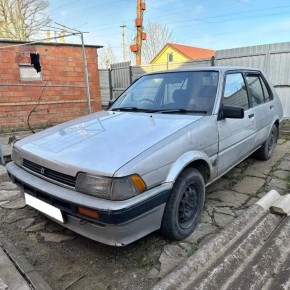 80 �.�. Toyota Corolla, 1985 �.�