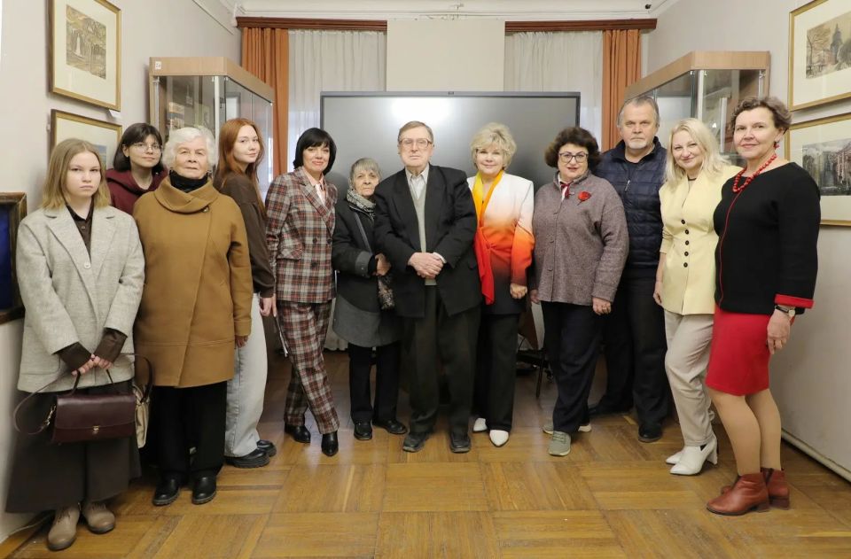 В Здании мещанской управы открылась выставка «Сочинитель, книжник, даритель…», к 90-летию со дня рождения Олега Ласунского