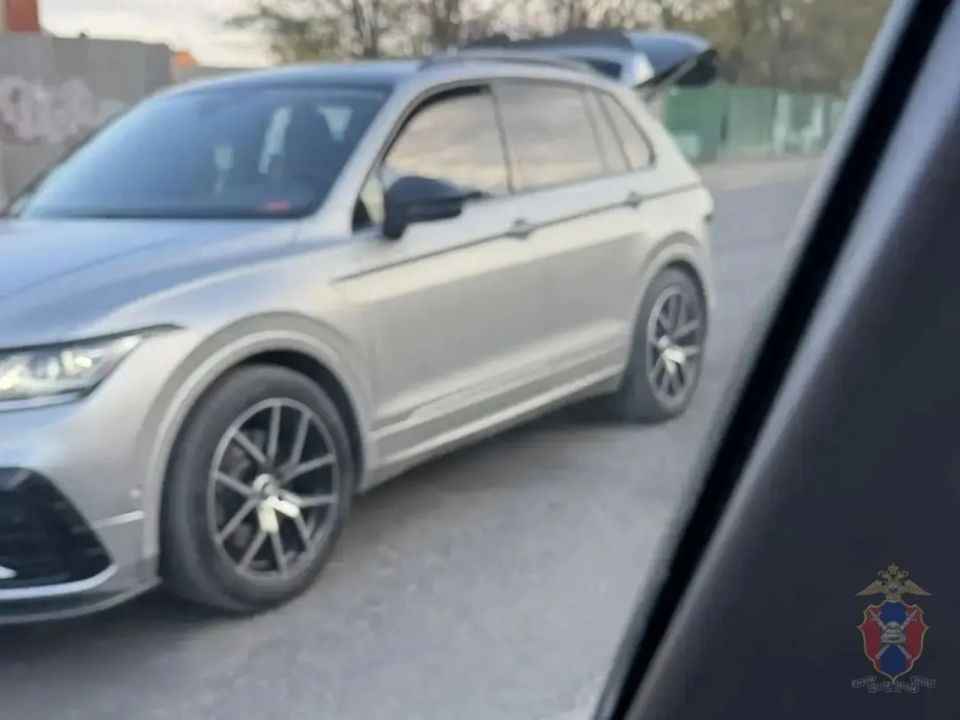 � �������� 20-������ �������� Volkswagen Tiguan �������� 19-������� ����� � ���������