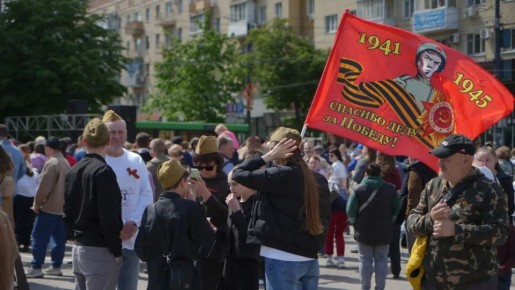 9 мая в Воронеже. 1. Проспект Революции станет пешеходным! Узнай, где не будет автобусов и где нельзя парковаться 9 мая