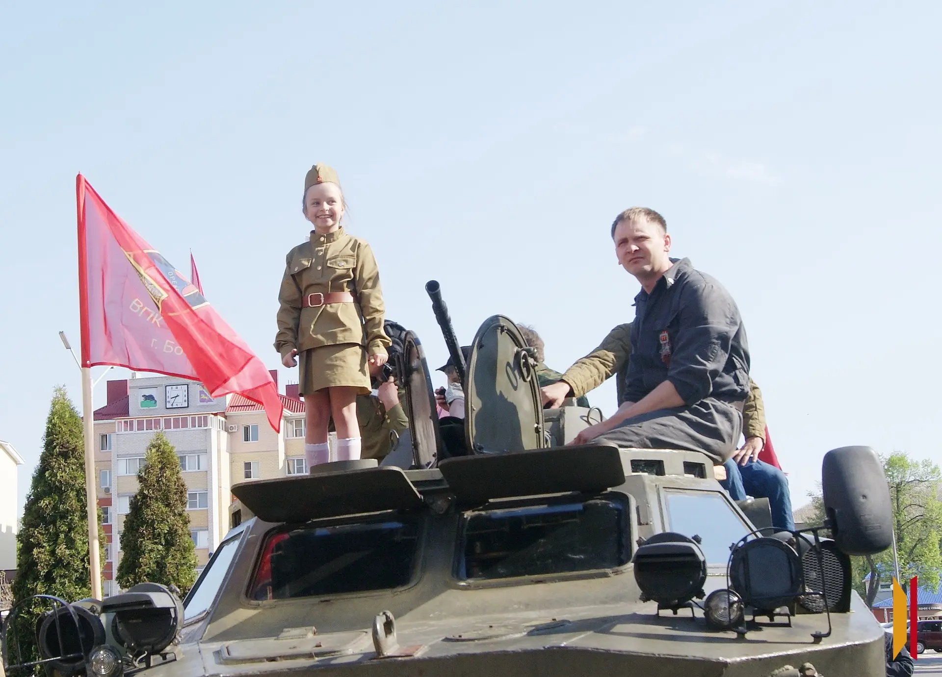 В районах Воронежской области прошли праздничные авто- мото- и легкоатлетические забеги В Терновском районе ученики школ пробежали более четырех километров в рамках забега «Кросс Победы». В Хохольском районе экипаж из... В районах Воронежской области прошли праздничные авто- мото- и легкоатлетические забеги В Терновском районе ученики школ пробежали более четырех километров в рамках забега «Кросс Победы». В Хохольском районе экипаж из...