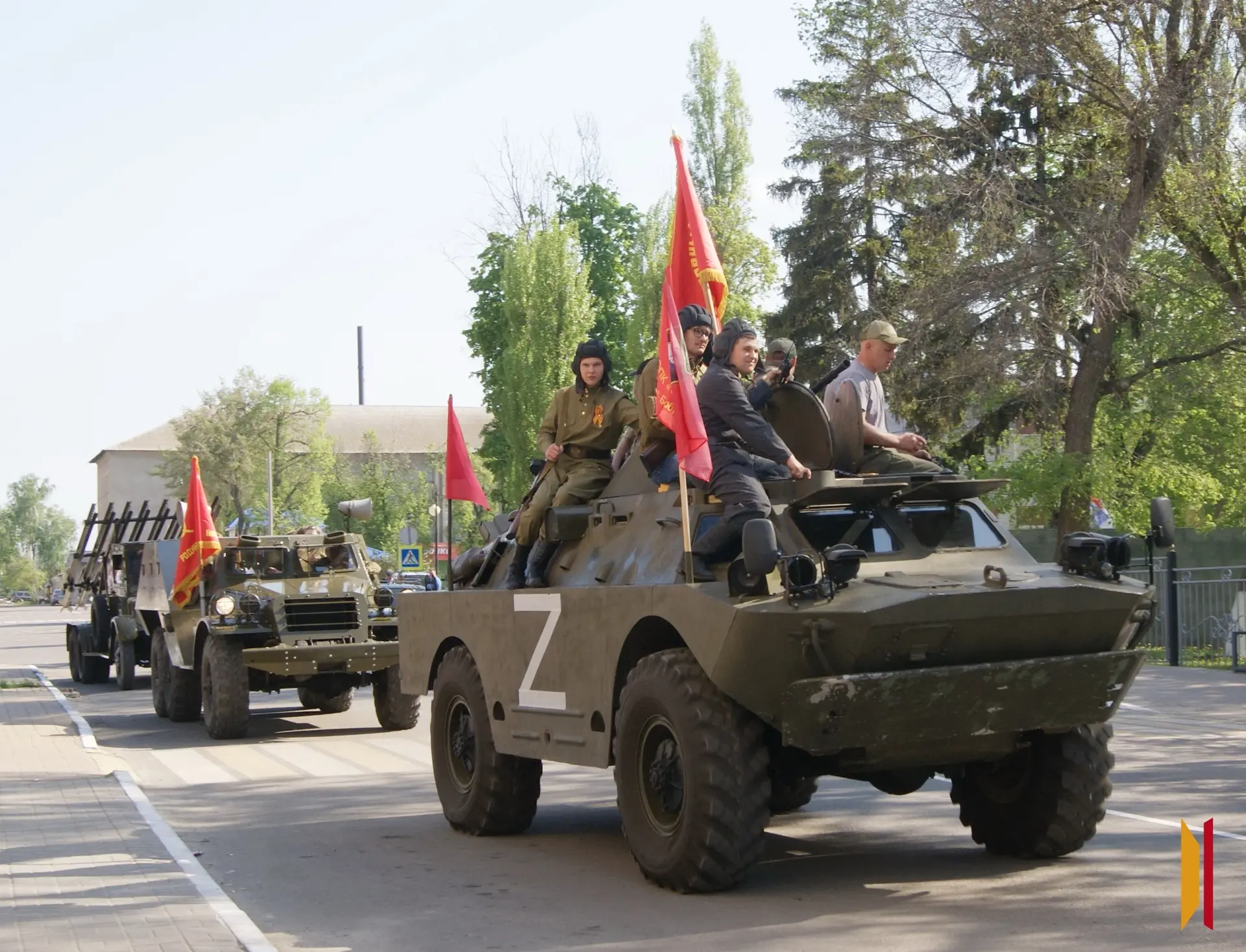 В районах Воронежской области прошли праздничные авто- мото- и легкоатлетические забеги В Терновском районе ученики школ пробежали более четырех километров в рамках забега «Кросс Победы». В Хохольском районе экипаж из... В районах Воронежской области прошли праздничные авто- мото- и легкоатлетические забеги В Терновском районе ученики школ пробежали более четырех километров в рамках забега «Кросс Победы». В Хохольском районе экипаж из...
