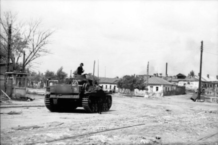 �������, 1942 ���. ����������� ����������� � ������������