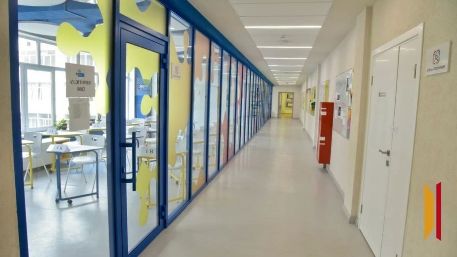 В новом учебном году школьники начнут изучать искусственный интеллект