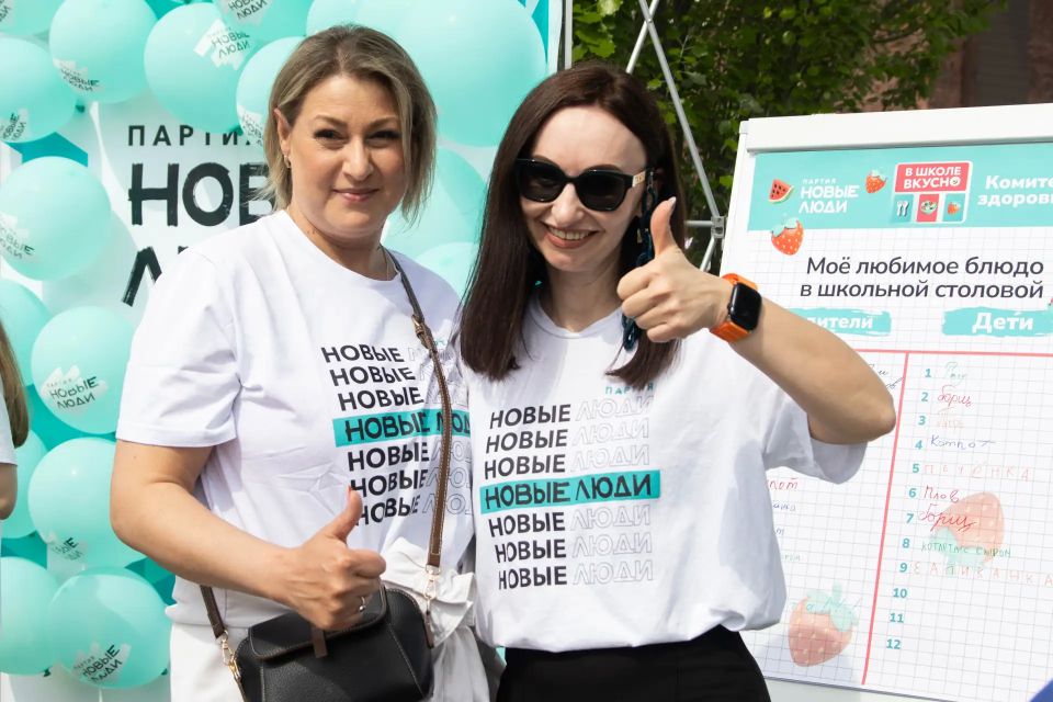 Борщ, котлета с пюре, компот: «Новые люди» узнали о любимых блюдах детей и предложили поменять подход к питанию в школах Борщ, котлета с пюре, компот: «Новые люди» узнали о любимых блюдах детей и предложили поменять подход к питанию в школах