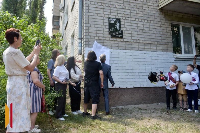 «Юрий Хой – символ Воронежа»: на доме основателя «Сектора газа» установили мемориальную доску «Юрий Хой – символ Воронежа»: на доме основателя «Сектора газа» установили мемориальную доску