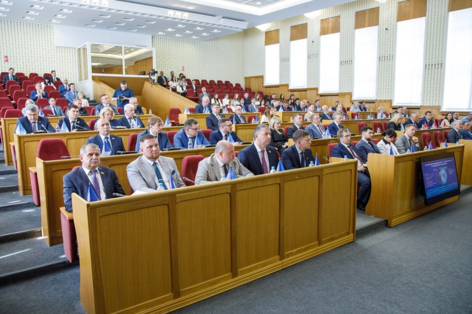 Областная Дума утвердила отчет о деятельности Контрольно-счетной палаты региона за 2025 год Областная Дума утвердила отчет о деятельности Контрольно-счетной палаты региона за 2025 год