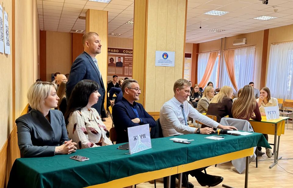 В Воронеже прошла 28-я областная студенческая олимпиада по основам избирательного законодательства В Воронеже прошла 28-я областная студенческая олимпиада по основам избирательного законодательства