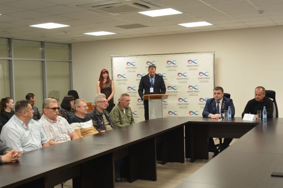 Накануне Дня химика побывал на воронежском заводе «Ламплекс Композит» Накануне Дня химика побывал на воронежском заводе «Ламплекс Композит»