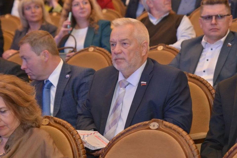 В Воронежском концертном зале прошел региональный отчетный форум по реализации народной программы «Единой России» – «Есть Результат!» В Воронежском концертном зале прошел региональный отчетный форум по реализации народной программы «Единой России» – «Есть Результат!»