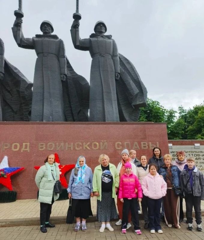 29 мая отмечается День соседа — праздник, объединяющий людей всех возрастов, живущих под одной крышей, на одной улице, в сердце одного города 29 мая отмечается День соседа — праздник, объединяющий людей всех возрастов, живущих под одной крышей, на одной улице, в сердце одного города