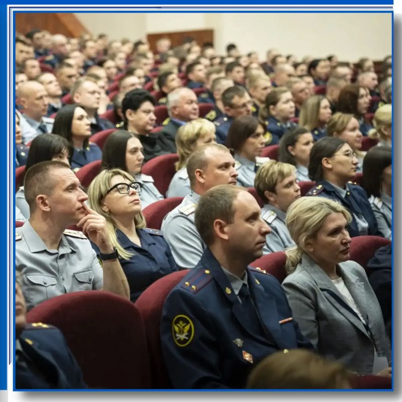 Помощник Воронежского прокурора по надзору за соблюдением законов в исправительных учреждениях принял участие в работе научно-практической конференции, приуроченной к 25-летию со дня образования Воронежского института ФСИН... Помощник Воронежского прокурора по надзору за соблюдением законов в исправительных учреждениях принял участие в работе научно-практической конференции, приуроченной к 25-летию со дня образования Воронежского института ФСИН...