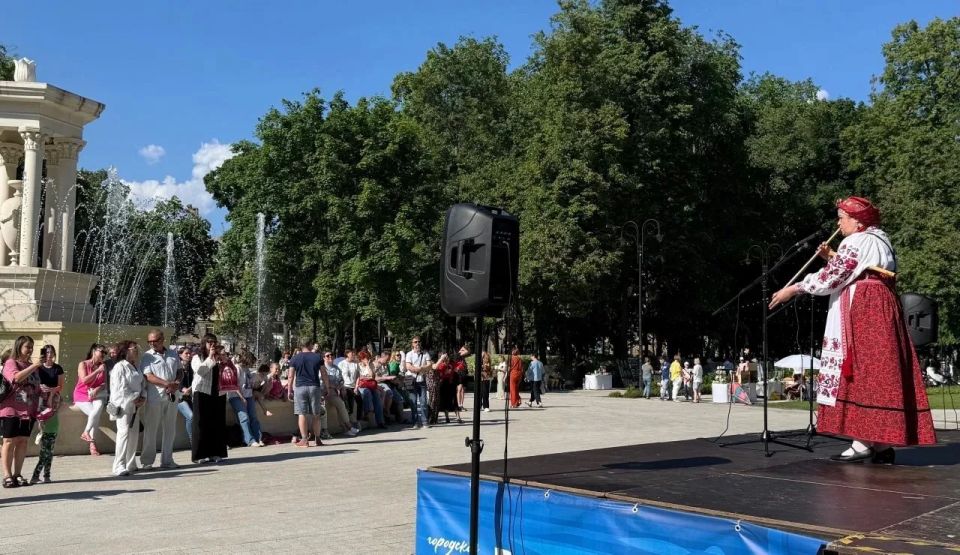 Объединяющая сила творчества Объединяющая сила творчества