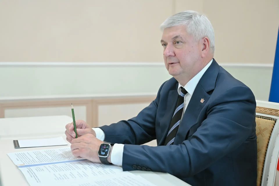 Александр Гусев провел прием граждан в приемной Президента Александр Гусев провел прием граждан в приемной Президента
