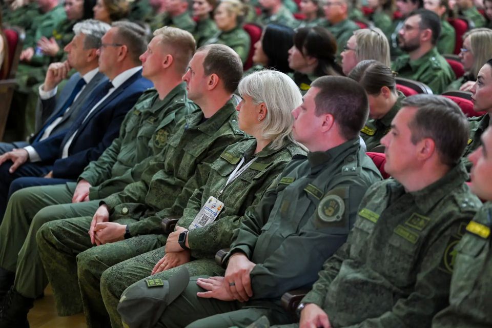 В Воронеже завершился IV Слет представителей поисковых отрядов Следственного комитета РФ В Воронеже завершился IV Слет представителей поисковых отрядов Следственного комитета РФ