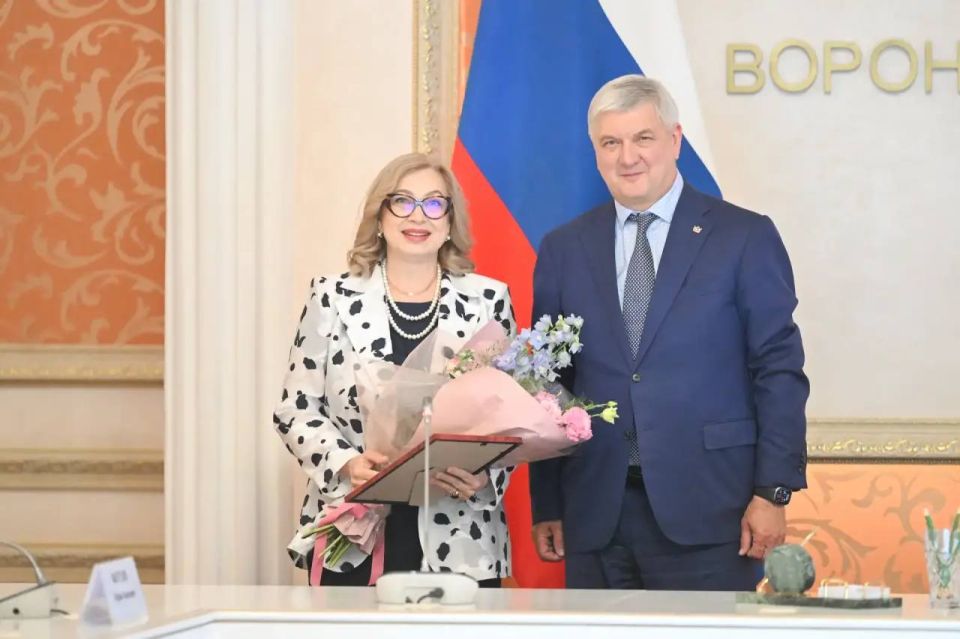 Александр Гусев: Сегодня знаменательный день рождения отмечает руководитель управления ЗАГС Воронежской области Марина Севергина Александр Гусев: Сегодня знаменательный день рождения отмечает руководитель управления ЗАГС Воронежской области Марина Севергина