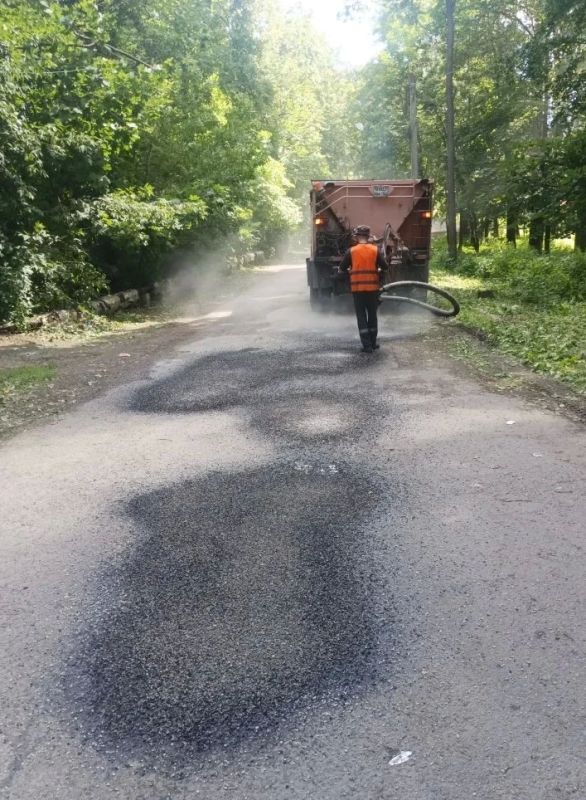 #уборка_Воронежа. В Воронеже продолжается уборка городских территорий Районные комбинаты благоустройства по-прежнему работают в круглосуточном режиме – в дневную и ночную смены #уборка_Воронежа. В Воронеже продолжается уборка городских территорий Районные комбинаты благоустройства по-прежнему работают в круглосуточном режиме – в дневную и ночную смены