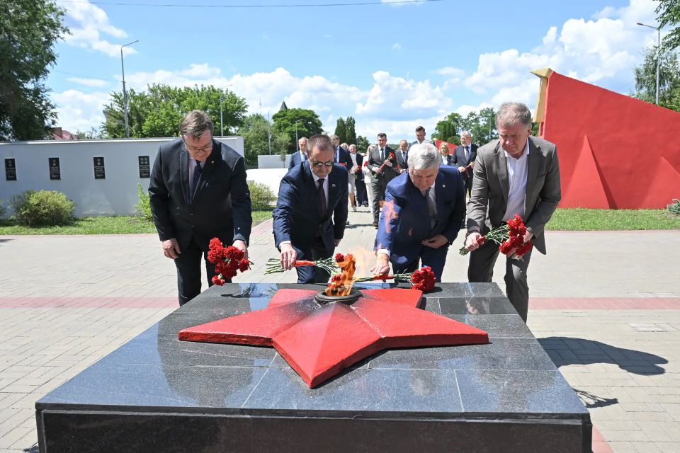 Министр культуры Воронежской области Мария Мазур приняла участие в выездном заседании Правительства области Министр культуры Воронежской области Мария Мазур приняла участие в выездном заседании Правительства области