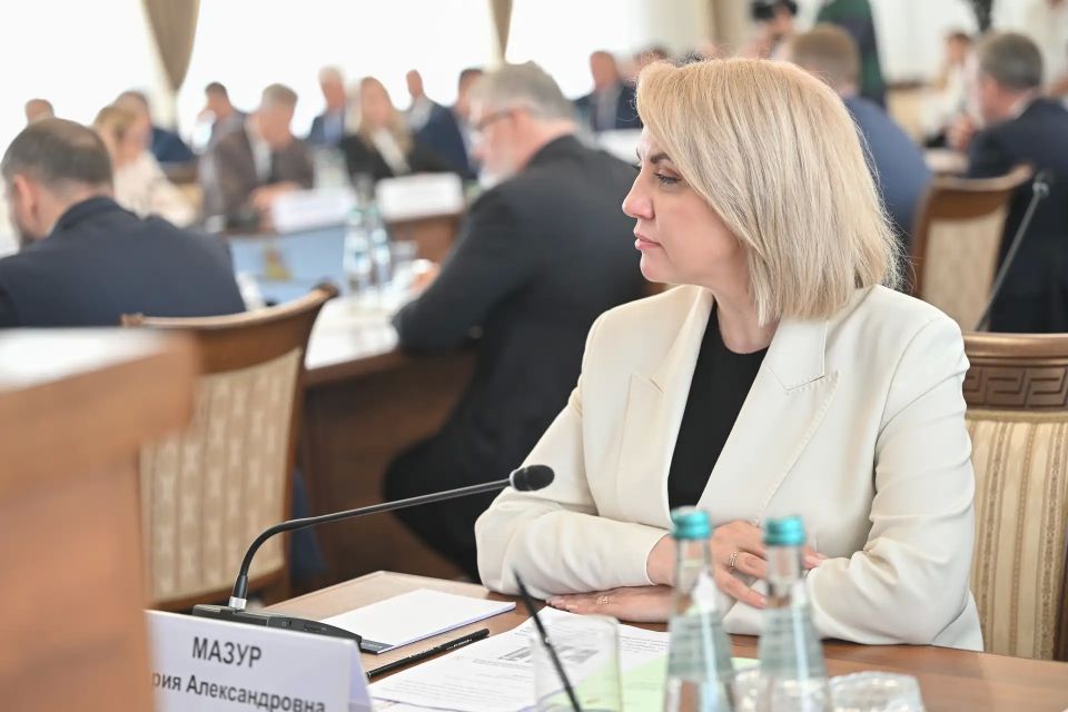 Министр культуры Воронежской области Мария Мазур приняла участие в выездном заседании Правительства области Министр культуры Воронежской области Мария Мазур приняла участие в выездном заседании Правительства области