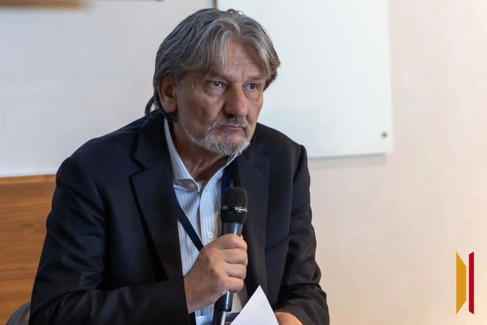 Поддержка русскоязычных СМИ, развитие журналистики и политика Запада: что обсудили на медиасекции форума «Антициклон» в Воронеже Поддержка русскоязычных СМИ, развитие журналистики и политика Запада: что обсудили на медиасекции форума «Антициклон» в Воронеже