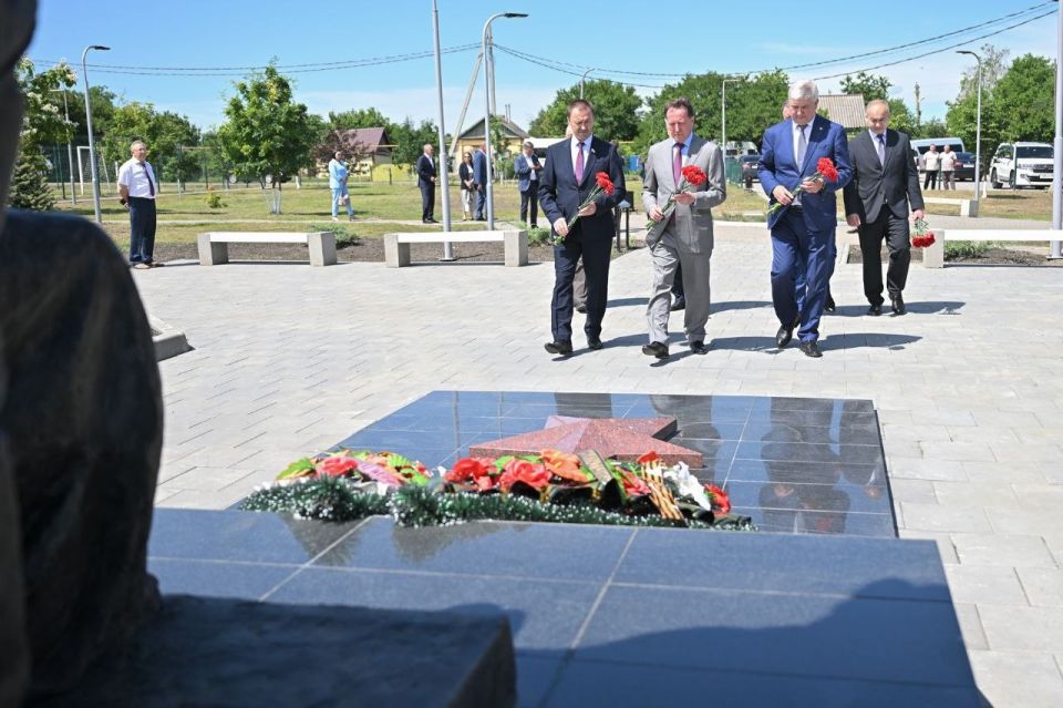 Юрий Матузов принял участие в рабочей поездке Алексея Гордеева в Россошанский район Юрий Матузов принял участие в рабочей поездке Алексея Гордеева в Россошанский район